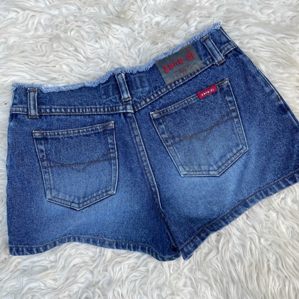 Zana-Di vintage Y2K low rise shorts